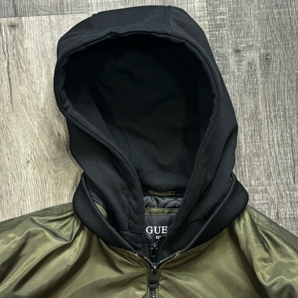 GUESS Men’s Bomber Jacket w/ detachable hood, quilted inside, inside pocket,EUC - Picture 6 of 16